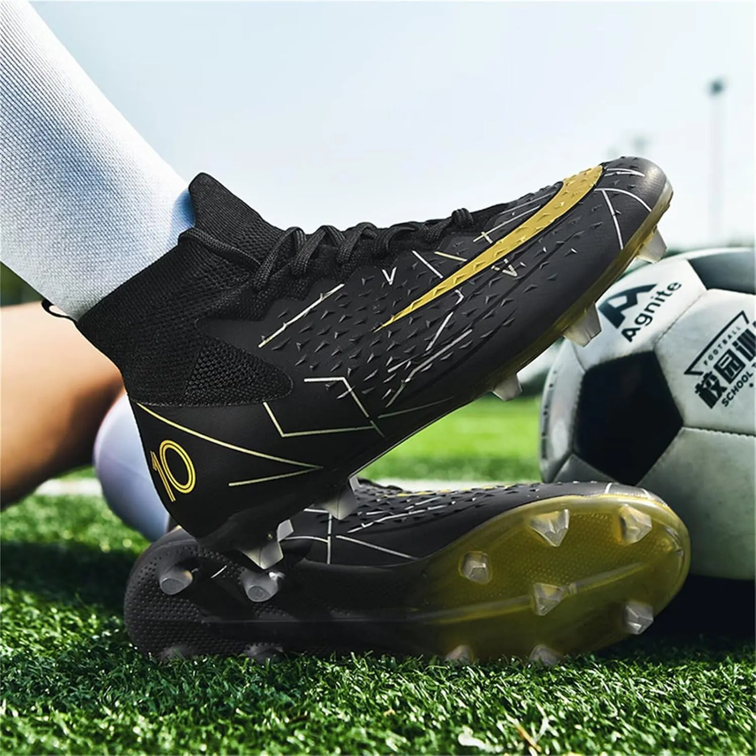 Mens Soccer Cleats Womens Football Shoes High Tops Non Slip Spikes Indoor Outdoor Youth Baseball Lacrosse Sneaker