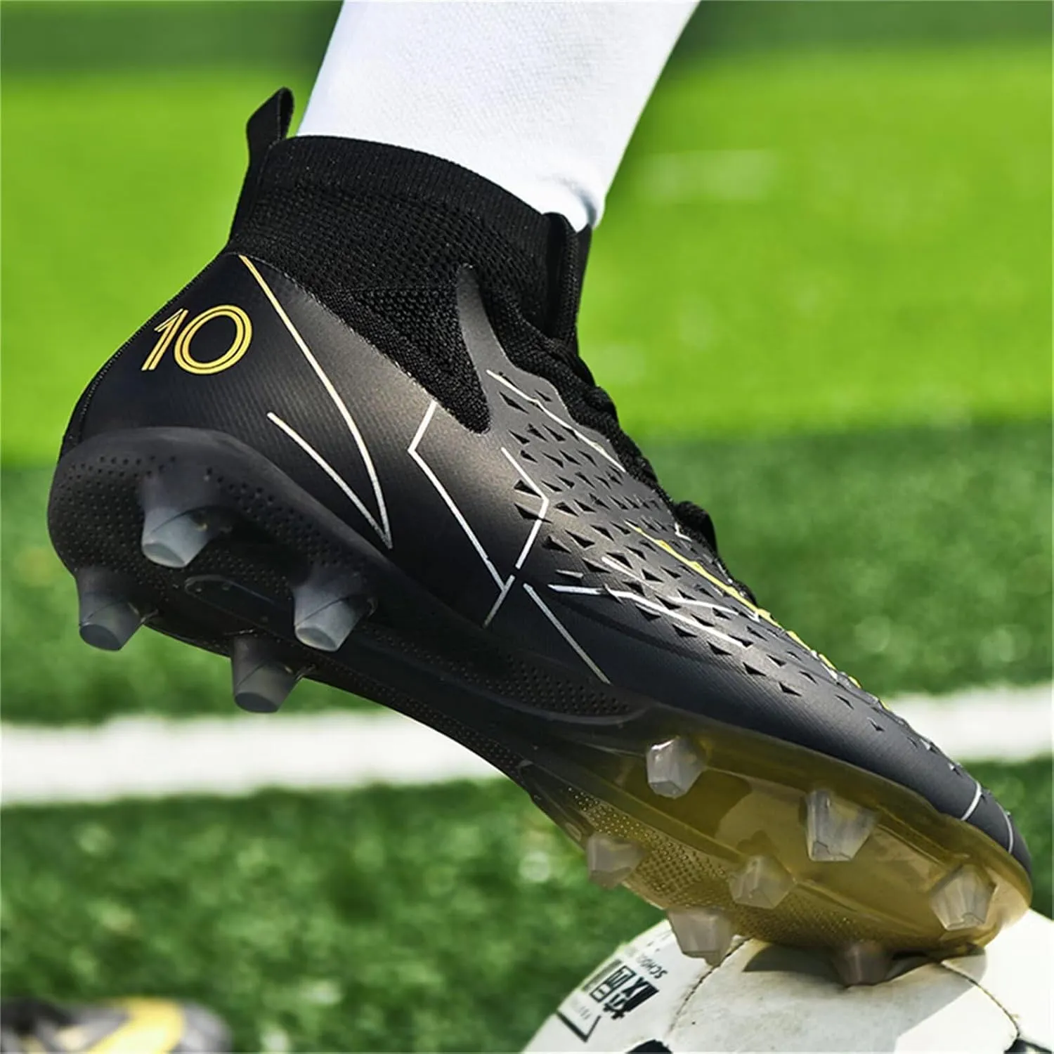 Mens Soccer Cleats Womens Football Shoes High Tops Non Slip Spikes Indoor Outdoor Youth Baseball Lacrosse Sneaker